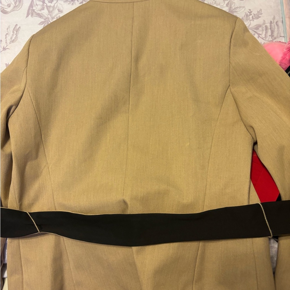 New York & Company Beige Blazer with Black Belt - Picture 4 of 4